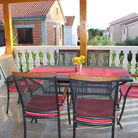 Vedrana Apartman *