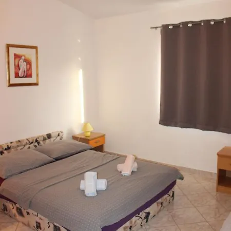 Vedrana Apartment